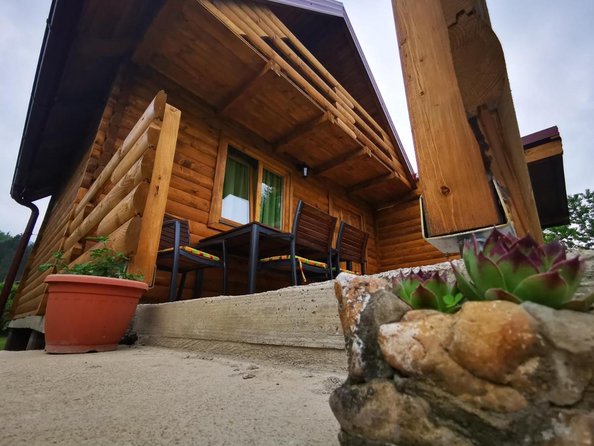 Wooden House "Una" Kulen Vakuf Eksteriør billede